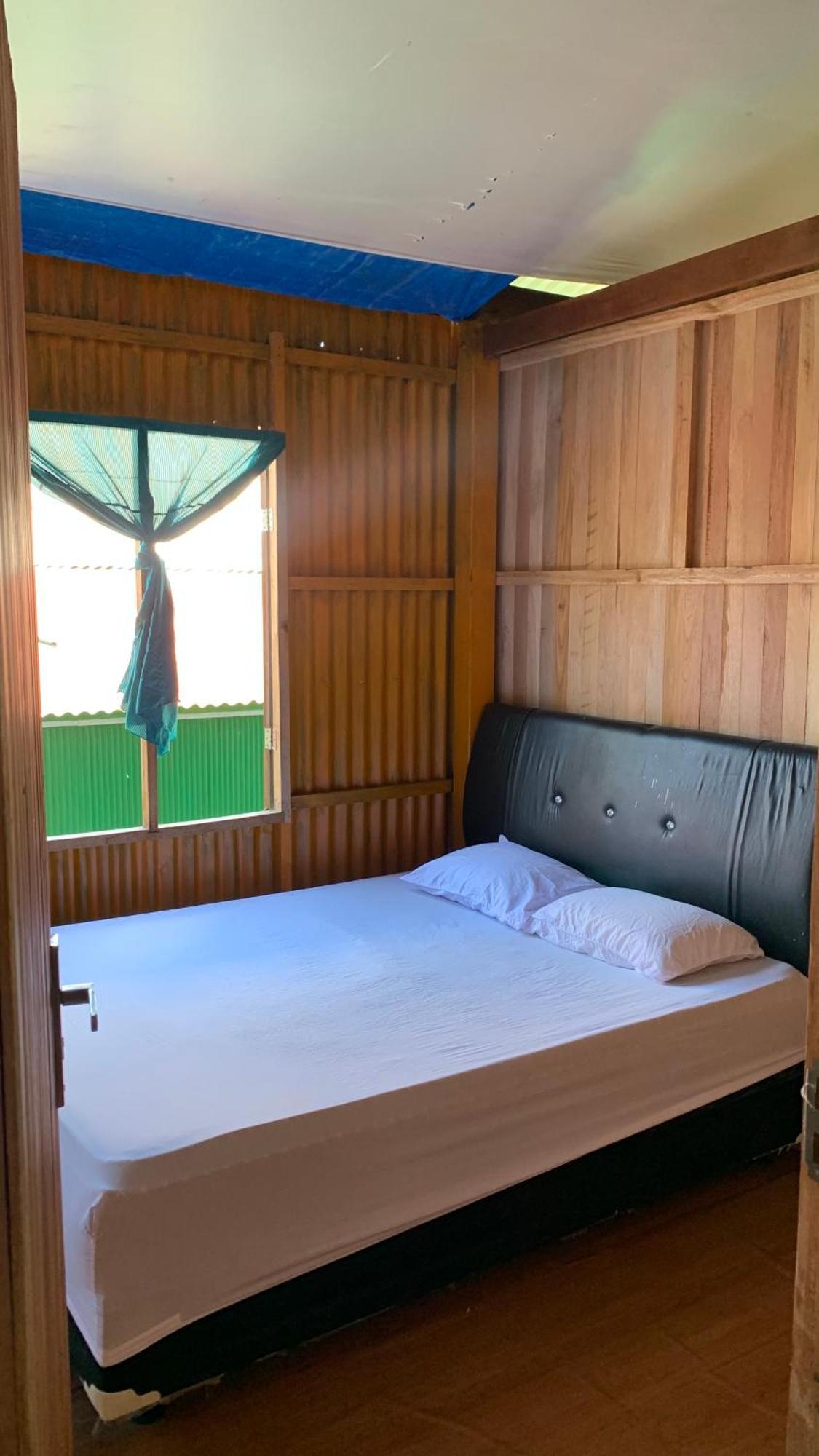 Nasrul House Homestay For Backpackers Maros Luaran gambar